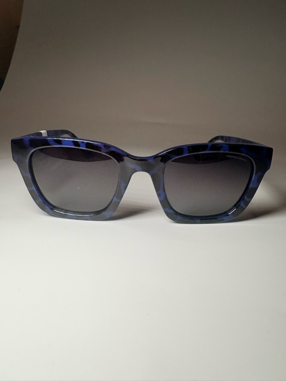 Women’s Christian Siriano Blue Tortoiseshell Oversized Sunglasses - Picture 8 of 9